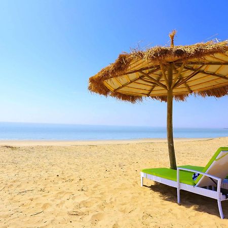 Serena Beach Resort Мандві Екстер'єр фото