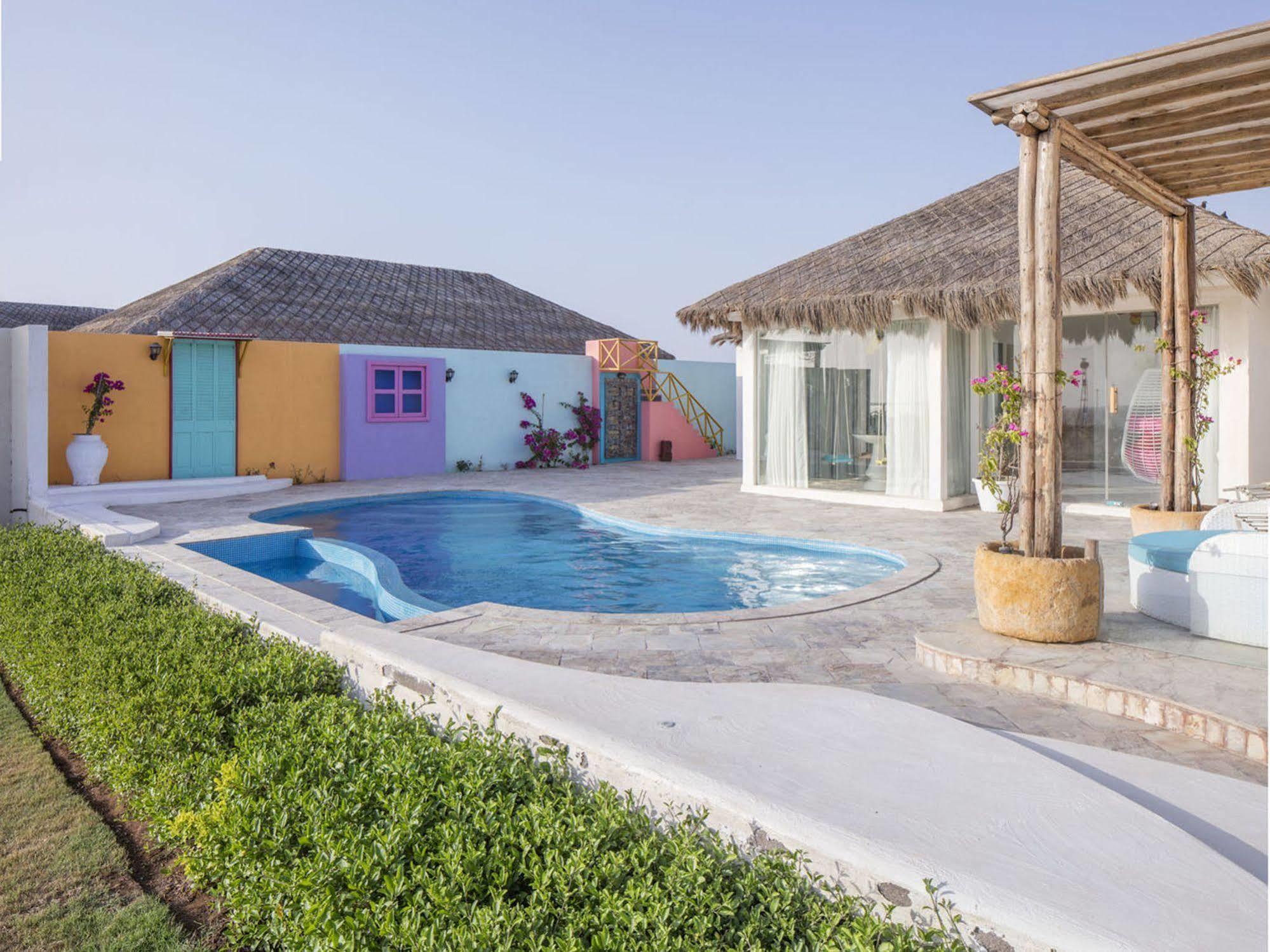 Serena Beach Resort Мандві Екстер'єр фото